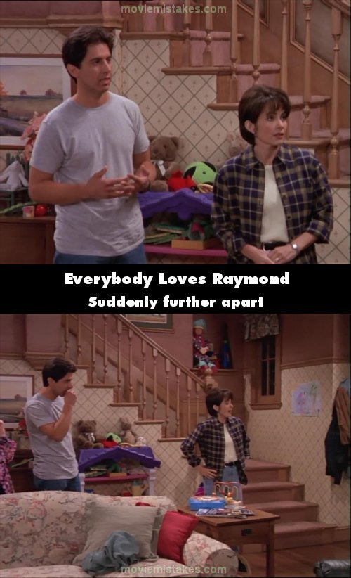 Everybody Loves Raymond (1996) TV mistake picture (ID 300793)