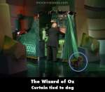 The Wizard of Oz mistake picture